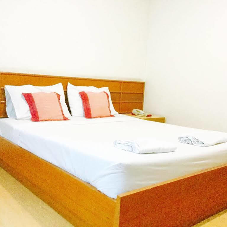 Michael Inn Pattaya Exterior photo